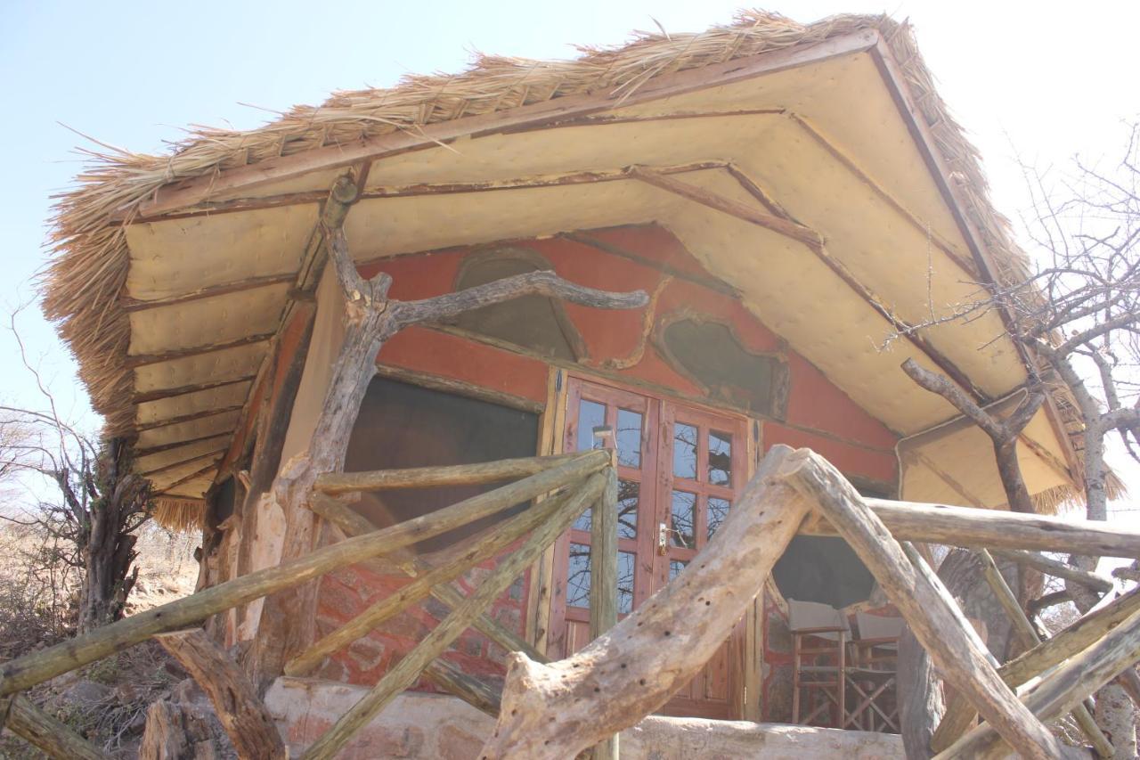 Lion'S Cave Camp, Samburu Archers Post Exterior photo