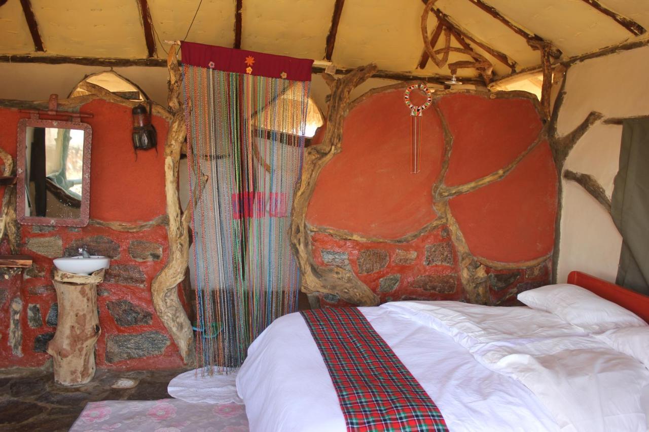 Lion'S Cave Camp, Samburu Archers Post Exterior photo