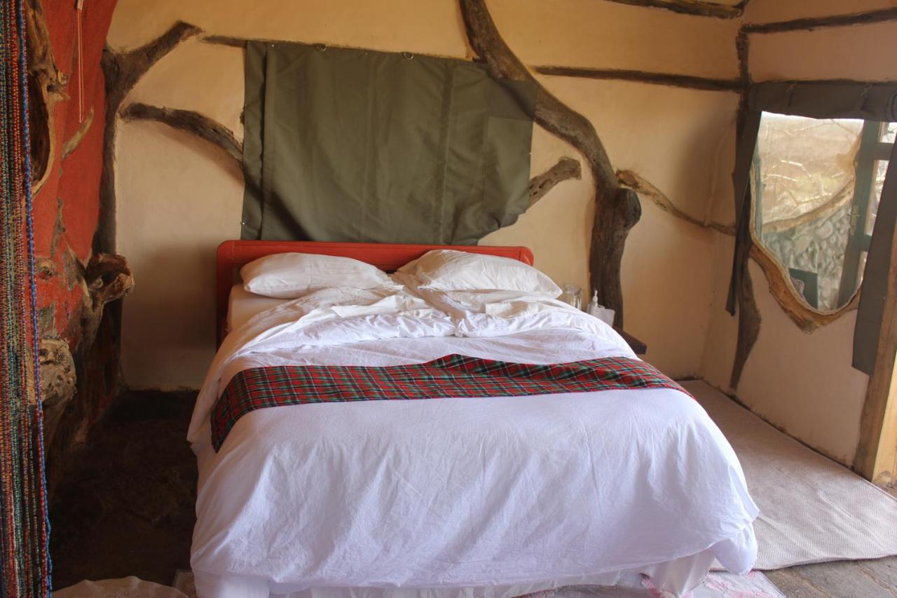 Lion'S Cave Camp, Samburu Archers Post Exterior photo