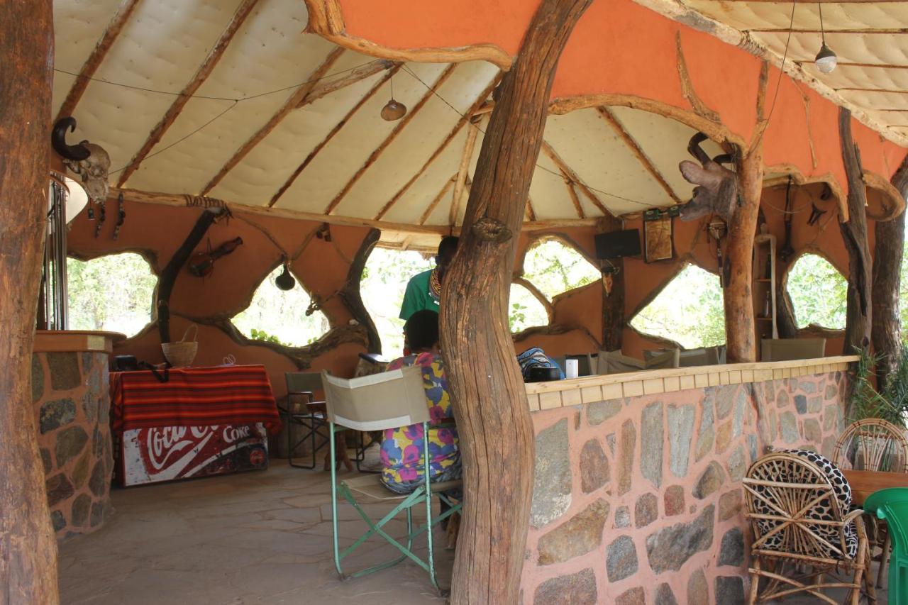 Lion'S Cave Camp, Samburu Archers Post Exterior photo
