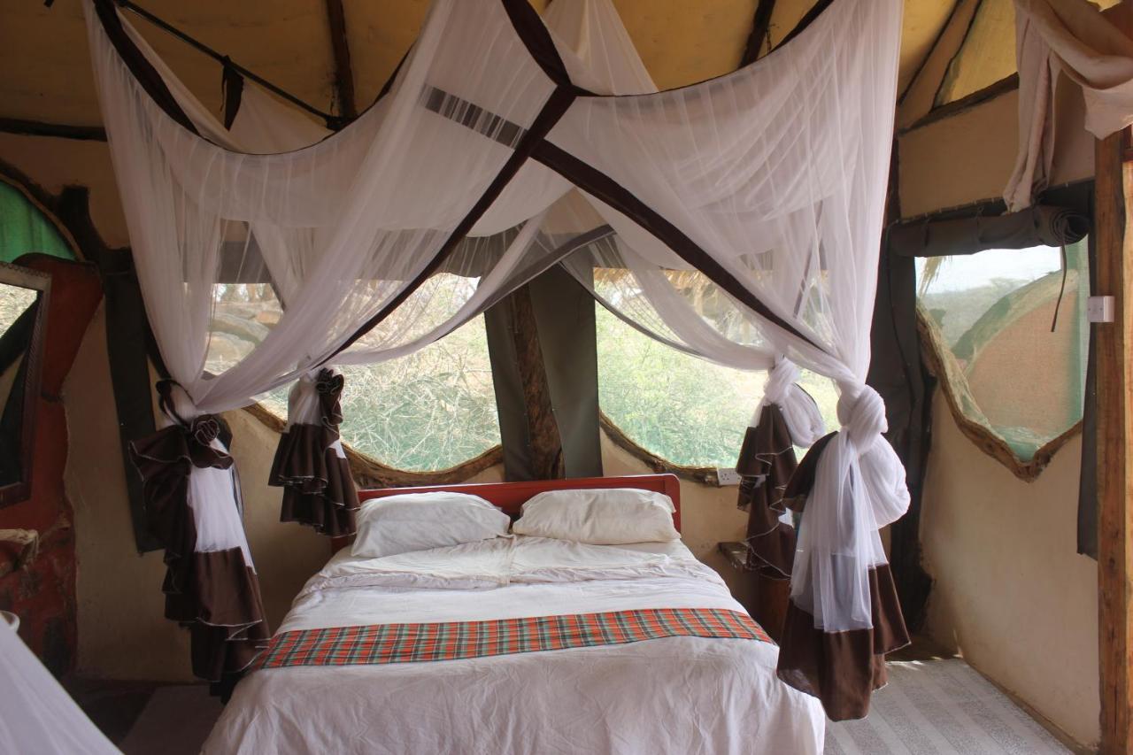 Lion'S Cave Camp, Samburu Archers Post Exterior photo