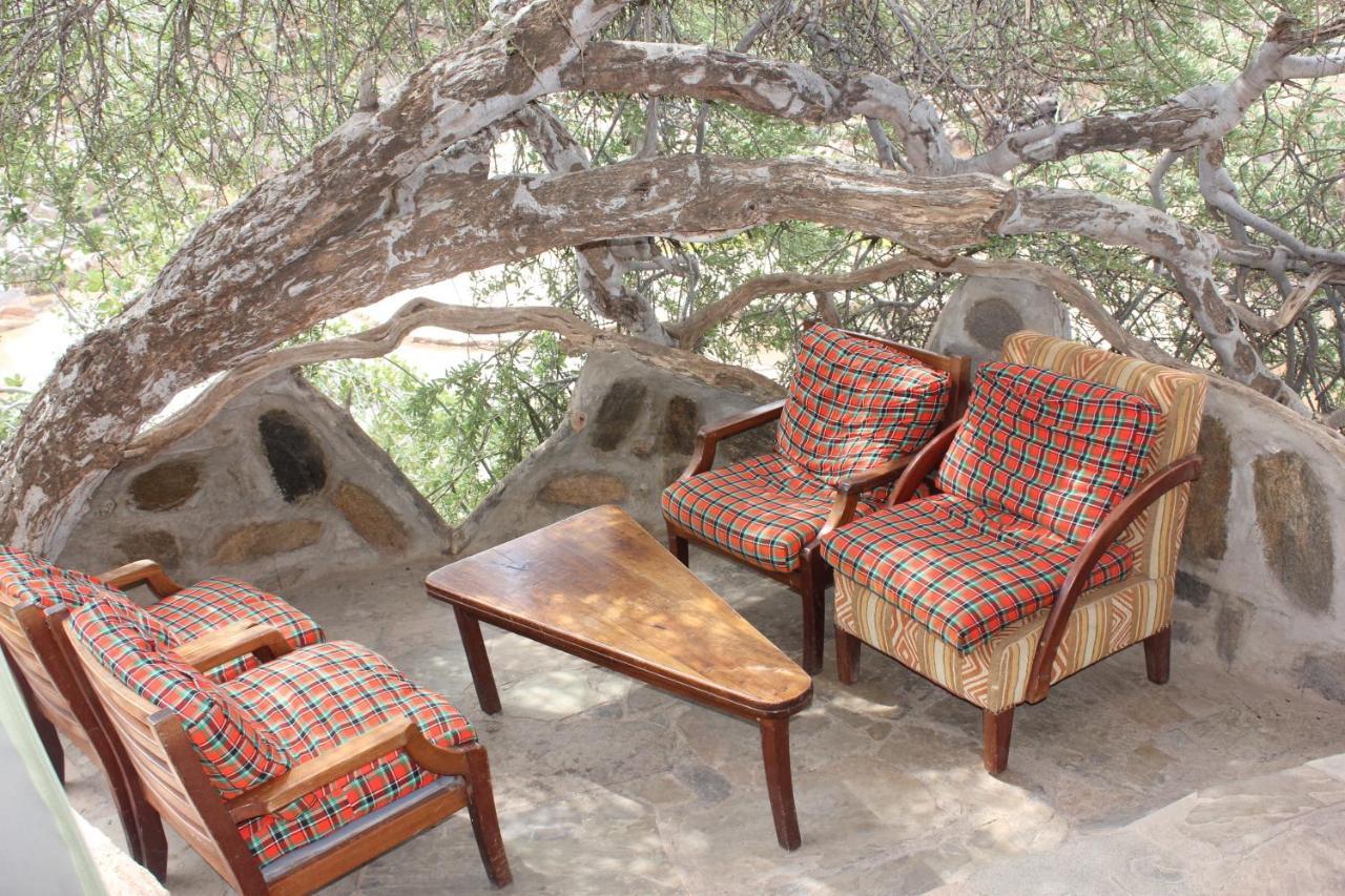 Lion'S Cave Camp, Samburu Archers Post Exterior photo